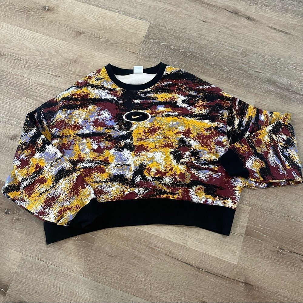Women's Nike Sportswear Gel Revival Fleece Crew Sweatshirt size medium - Picture 2 of 10